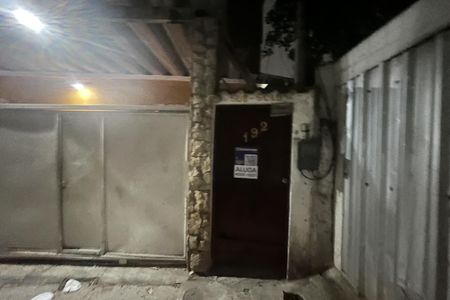 Casa para alugar com 4m², 2 quartos e sem vagaPlaca