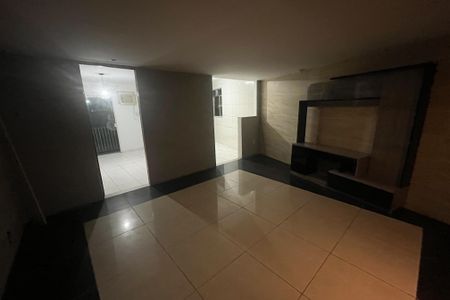 Sala de casa para alugar com 2 quartos, 4m² em Jardim Vinte E Cinco de Agosto, Duque de Caxias
