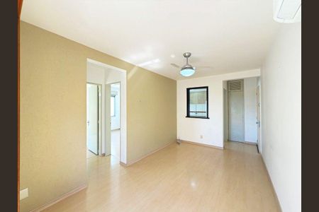 Sala de apartamento para alugar com 2 quartos, 59m² em Sarandi, Porto Alegre