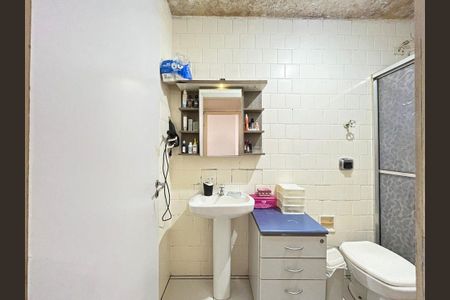 Apartamento para alugar com 49m², 2 quartos e sem vagaBanheiro