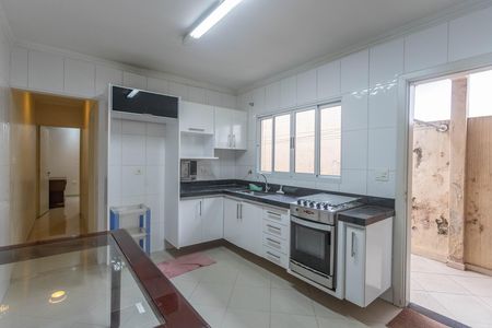 Casa à venda com 160m², 3 quartos e 2 vagas Casa à venda com 160m², 3 quartos e 2 vagasCozinha