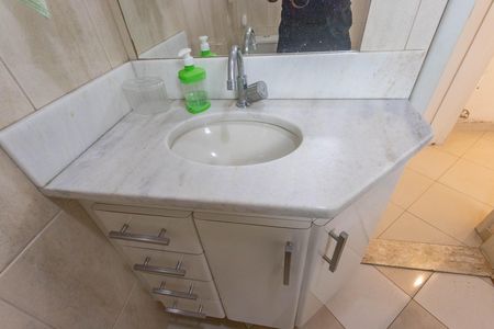 Casa à venda com 160m², 3 quartos e 2 vagas Casa à venda com 160m², 3 quartos e 2 vagasBanheiro da suíte