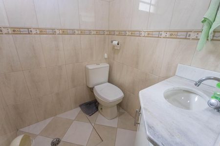 Casa à venda com 160m², 3 quartos e 2 vagas Casa à venda com 160m², 3 quartos e 2 vagasBanheiro da suíte