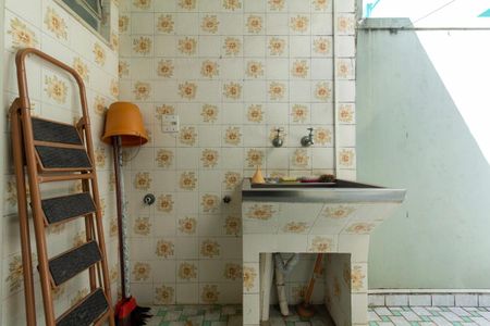 Casa para alugar com 142m², 3 quartos e 1 vaga Casa para alugar com 142m², 3 quartos e 1 vagaÁrea de Serviço