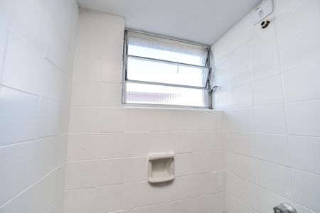Apartamento à venda com 46m², 1 quarto e sem vagaBanheiro