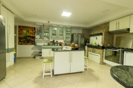 Casa para alugar com 700m², 6 quartos e 4 vagas Casa para alugar com 700m², 6 quartos e 4 vagasCozinha