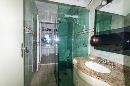Casa para alugar com 700m², 6 quartos e 4 vagas Casa para alugar com 700m², 6 quartos e 4 vagasBanheiro da Suíte da Demo Suite