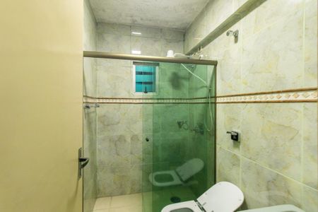Casa para alugar com 700m², 6 quartos e 4 vagas Casa para alugar com 700m², 6 quartos e 4 vagasBanheiro da Suíte 3