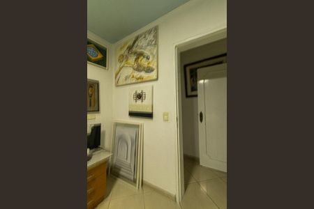Casa para alugar com 700m², 6 quartos e 4 vagas Casa para alugar com 700m², 6 quartos e 4 vagasQuarto 1