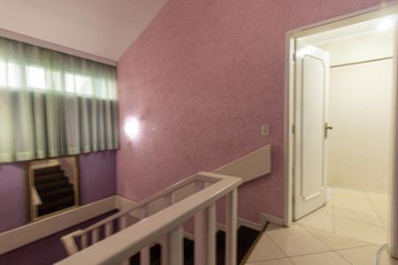 Casa para alugar com 700m², 6 quartos e 4 vagas Casa para alugar com 700m², 6 quartos e 4 vagasHall
