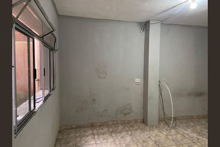 Quarto de casa para alugar com 1 quarto, 55m² em Jardim Munhoz Junior, Osasco