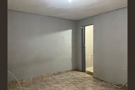 Quarto de casa para alugar com 1 quarto, 55m² em Jardim Munhoz Junior, Osasco
