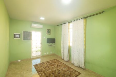 Sala de casa para alugar com 3 quartos, 135m² em Santíssimo, Rio de Janeiro
