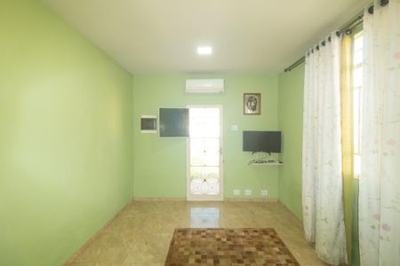 Sala de casa para alugar com 3 quartos, 135m² em Santíssimo, Rio de Janeiro