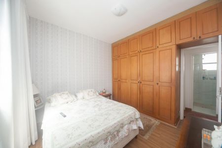 Apartamento à venda com 280m², 3 quartos e 2 vagasquarto 1