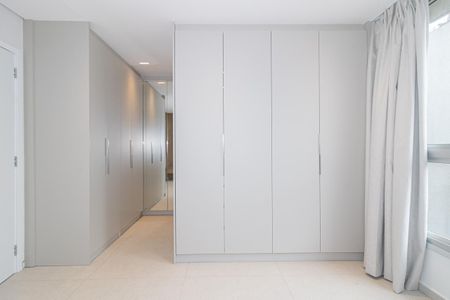 Apartamento para alugar com 78m², 1 quarto e 1 vaga Apartamento para alugar com 78m², 1 quarto e 1 vagaQuarto Suíte