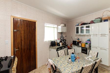 Casa à venda com 118m², 3 quartos e 3 vagas Casa à venda com 118m², 3 quartos e 3 vagasCozinha