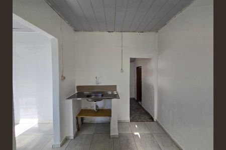Casa para alugar com 50m², 1 quarto e sem vaga Casa para alugar com 50m², 1 quarto e sem vagaBanheiro Social