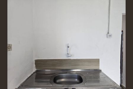 Casa para alugar com 50m², 1 quarto e sem vaga Casa para alugar com 50m², 1 quarto e sem vagaBanheiro Social
