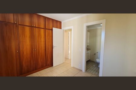 Apartamento para alugar com 77m², 3 quartos e 1 vaga Apartamento para alugar com 77m², 3 quartos e 1 vagaQuarto