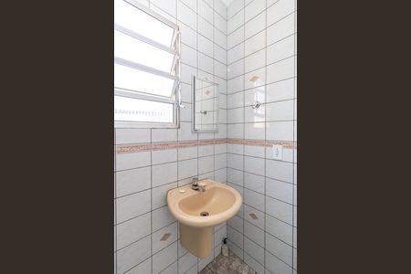 Casa à venda com 6m², 3 quartos e 2 vagasBanheiro da Suíte 3
