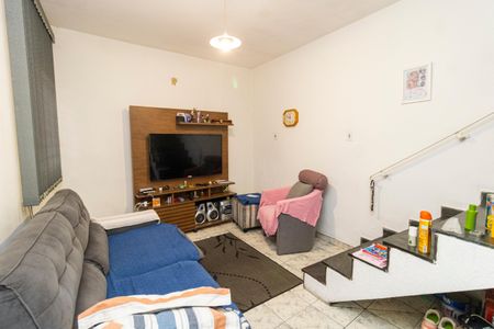 Casa à venda com 6m², 3 quartos e 2 vagasSala 2