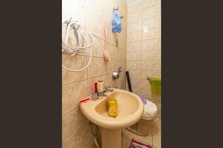 Casa à venda com 6m², 3 quartos e 2 vagasBanheiro da Suíte 1