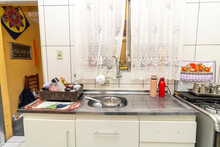 Casa à venda com 6m², 3 quartos e 2 vagasCozinha 2