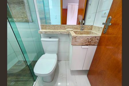Casa à venda com 144m², 3 quartos e 4 vagasBanheiro da Suíte