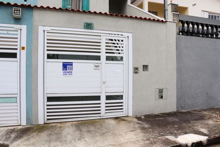 Casa à venda com 144m², 3 quartos e 4 vagasFachada