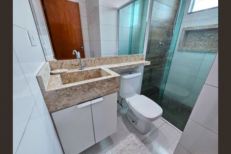 Casa à venda com 144m², 3 quartos e 4 vagasBanheiro