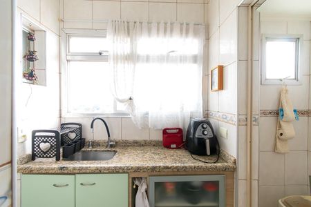 Apartamento à venda com 70m², 2 quartos e 1 vagaÁrea de Serviço