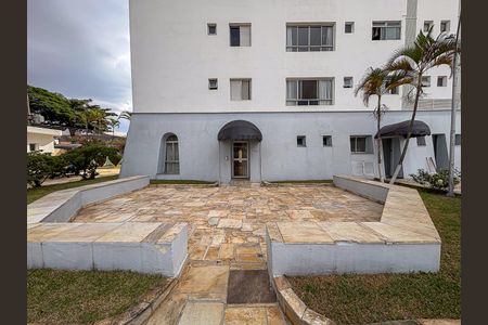 Apartamento à venda com 70m², 2 quartos e 1 vagaÁrea comum