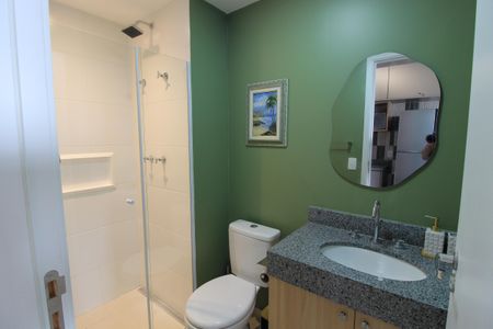 Banheiro de apartamento para alugar com 1 quarto, 25m² em Butantã, São Paulo