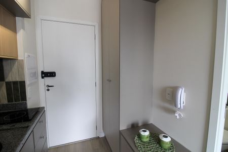 Cozinha de apartamento para alugar com 1 quarto, 25m² em Butantã, São Paulo