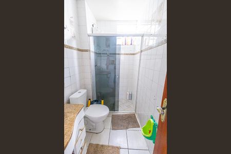 Apartamento à venda com 70m², 3 quartos e 1 vaga Apartamento à venda com 70m², 3 quartos e 1 vagaBanheiro