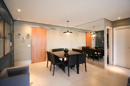 Sala de apartamento para alugar com 2 quartos, 110m² em Vila Nova Conceição , São Paulo