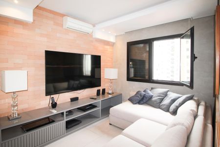 Sala de apartamento para alugar com 2 quartos, 110m² em Vila Nova Conceição , São Paulo