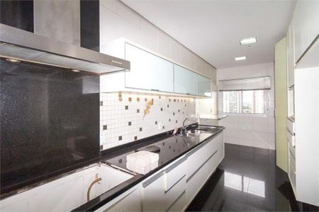 Apartamento à venda com 4 quartos, 346m² em Vila Yara, Osasco