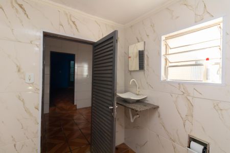 Casa para alugar com 70m², 2 quartos e sem vagaBanheiro