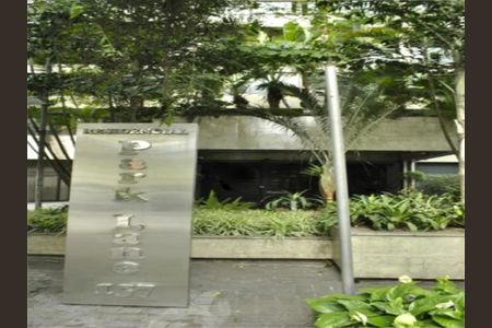 Apartamento à venda com 42m², 1 quarto e 1 vaga