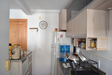 Cozinha de apartamento para alugar com 2 quartos, 48m² em Parque Oeste Industrial, Goiânia