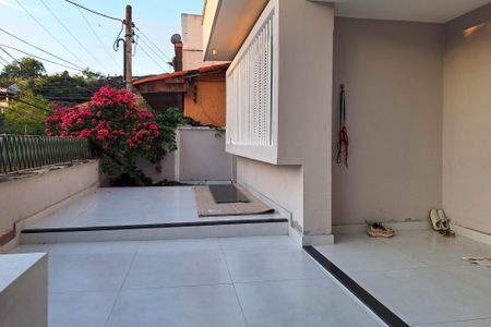 Casa para alugar com 300m², 5 quartos e 2 vagasQuintal