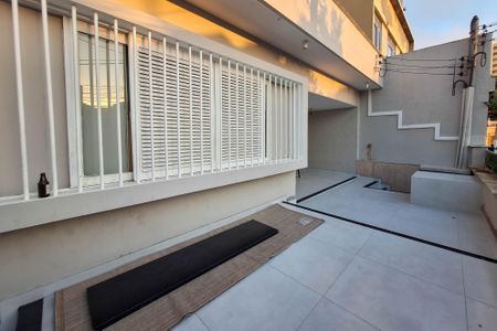 Casa para alugar com 300m², 5 quartos e 2 vagasQuintal