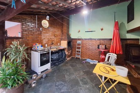 Casa para alugar com 300m², 5 quartos e 2 vagasQuintal