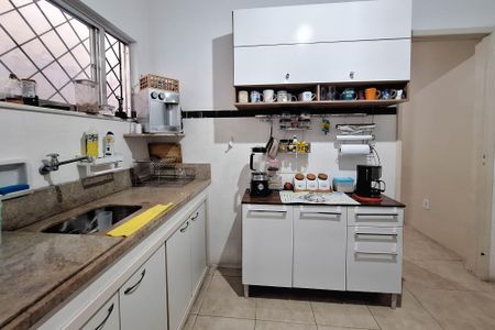 Casa para alugar com 300m², 5 quartos e 2 vagasCozinha