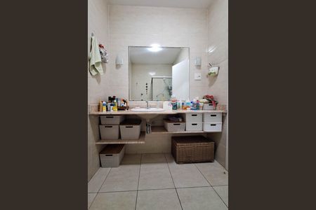 Casa para alugar com 300m², 5 quartos e 2 vagasBanheiro