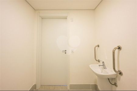 Casa à venda com 2 quartos, 70m² em Indianópolis, São Paulo