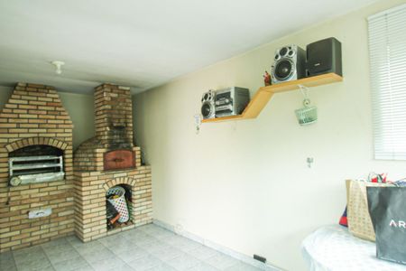 Casa à venda com 190m², 3 quartos e 2 vagasChurrasqueira