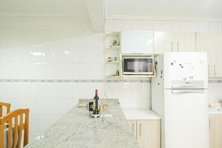 Casa à venda com 190m², 3 quartos e 2 vagasCozinha